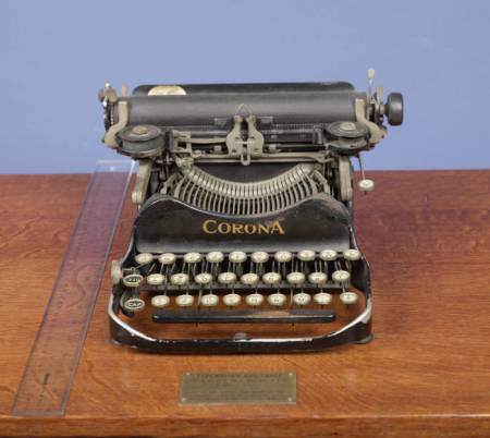 Mencken's Corona Typewriter, Enoch Pratt Library Mencken's Corona Typewriter, Enoch Pratt Library