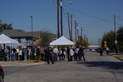 2012-11-20 Tippitt Memorial 039 10th St at Patton, Oak Cliff, Texas, at Tippit ceremony 11-20-2012 - photo by Ed Darrell